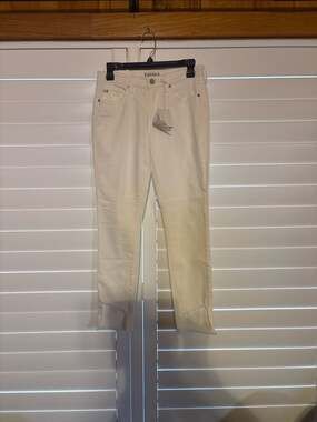 NWT Dear John Mid-Rise Skinny Jeans in Vanilla Creme with Frayed Hem